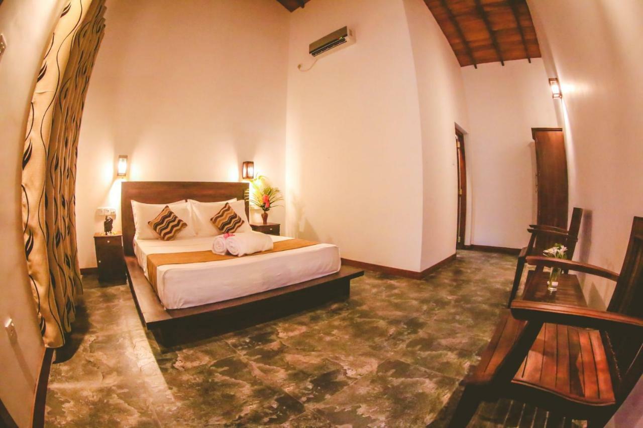 Villa Hiriketiya ديكويلاّ تين المظهر الخارجي الصورة